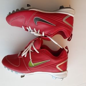Nike Mens athletic shoes $30